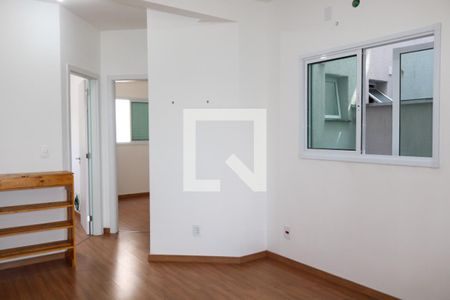 Sala de apartamento para alugar com 2 quartos, 45m² em Santa Maria, Santo André