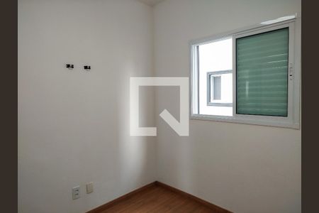 Quarto 2 de apartamento para alugar com 2 quartos, 45m² em Santa Maria, Santo André