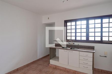 Casa à venda com 80m², 2 quartos e sem vaga Casa à venda com 80m², 2 quartos e sem vagaCozinha
