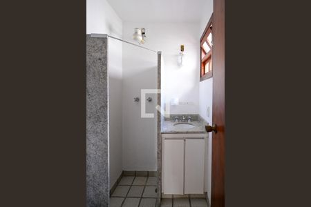 Casa à venda com 80m², 2 quartos e sem vaga Casa à venda com 80m², 2 quartos e sem vagaBanheiro