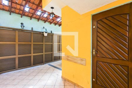 Casa à venda com 173m², 3 quartos e 5 vagas Casa à venda com 173m², 3 quartos e 5 vagasGaragem