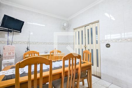 Casa à venda com 173m², 3 quartos e 5 vagas Casa à venda com 173m², 3 quartos e 5 vagasCozinha