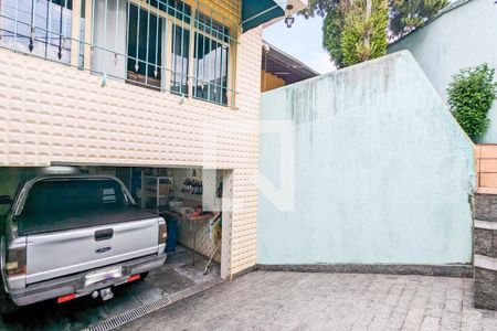 Casa à venda com 173m², 3 quartos e 5 vagas Casa à venda com 173m², 3 quartos e 5 vagasGaragem 2