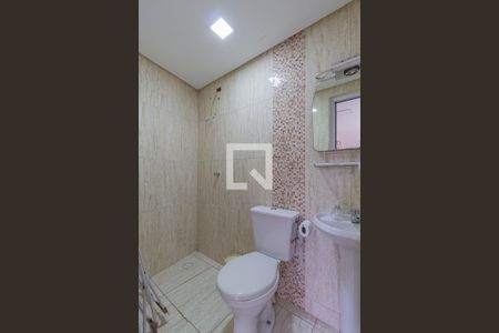 Casa à venda com 230m², 3 quartos e 3 vagas Casa à venda com 230m², 3 quartos e 3 vagasBanheiro de serviço