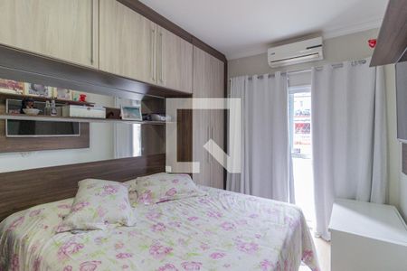 Casa à venda com 230m², 3 quartos e 3 vagas Casa à venda com 230m², 3 quartos e 3 vagasSuíte