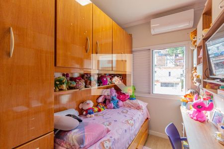 Casa à venda com 230m², 3 quartos e 3 vagas Casa à venda com 230m², 3 quartos e 3 vagasQuarto 2