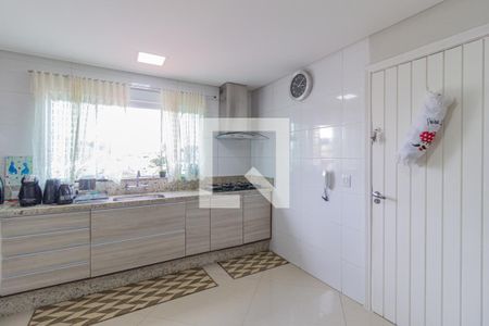 Casa à venda com 230m², 3 quartos e 3 vagas Casa à venda com 230m², 3 quartos e 3 vagasCozinha