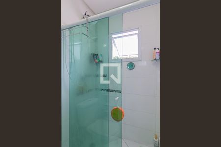 Casa à venda com 230m², 3 quartos e 3 vagas Casa à venda com 230m², 3 quartos e 3 vagasBanheiro da suíte