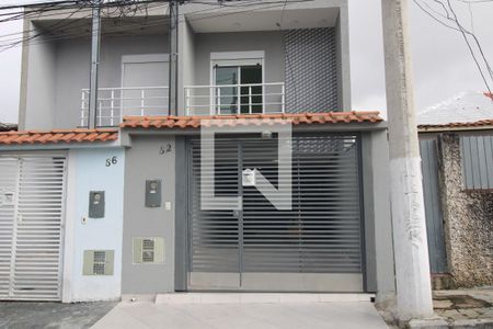 Casa à venda com 86m², 3 quartos e 2 vagasFachada