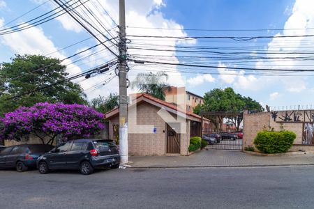 Apartamento para alugar com 45m², 2 quartos e 1 vaga Apartamento para alugar com 45m², 2 quartos e 1 vagaFachada