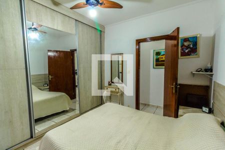 Quarto 1 de casa para alugar com 4 quartos, 190m² em Guilhermina, Praia Grande