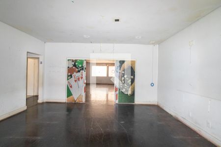 Casa para alugar com 350m², 2 quartos e 10 vagasSala de Star