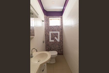 Casa para alugar com 350m², 2 quartos e 10 vagasBanheiro Social 2