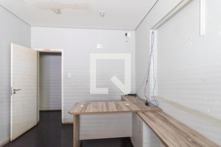 Casa para alugar com 350m², 2 quartos e 10 vagasEscritório