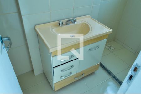 Casa de condomínio à venda com 100m², 2 quartos e 2 vagas Casa de condomínio à venda com 100m², 2 quartos e 2 vagasBanheiro da Suíte 2