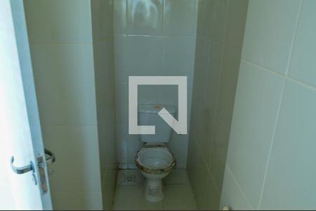 Casa de condomínio à venda com 100m², 2 quartos e 2 vagas Casa de condomínio à venda com 100m², 2 quartos e 2 vagasBanheiro da Suíte 2