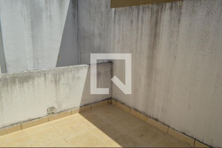 Casa de condomínio à venda com 100m², 2 quartos e 2 vagas Casa de condomínio à venda com 100m², 2 quartos e 2 vagasTerraço 1