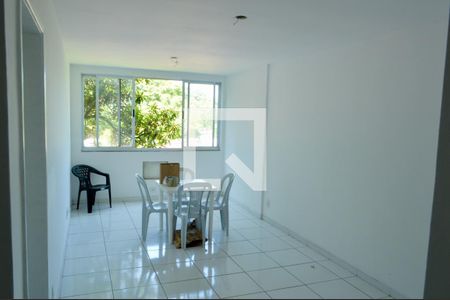 sala de casa de condomínio à venda com 2 quartos, 100m² em Taquara, Rio de Janeiro