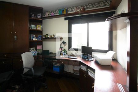 Apartamento para alugar com 142m², 4 quartos e 2 vagas Apartamento para alugar com 142m², 4 quartos e 2 vagasEscritório