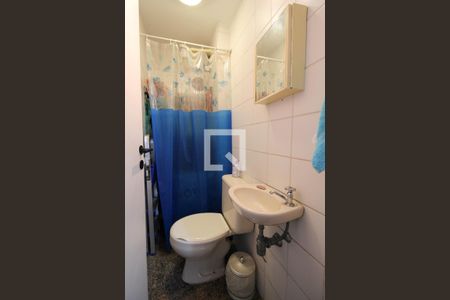 Apartamento para alugar com 142m², 4 quartos e 2 vagas Apartamento para alugar com 142m², 4 quartos e 2 vagasBanheiro de serviço