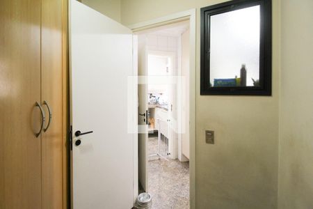 Apartamento para alugar com 142m², 4 quartos e 2 vagas Apartamento para alugar com 142m², 4 quartos e 2 vagasQuarto de serviço