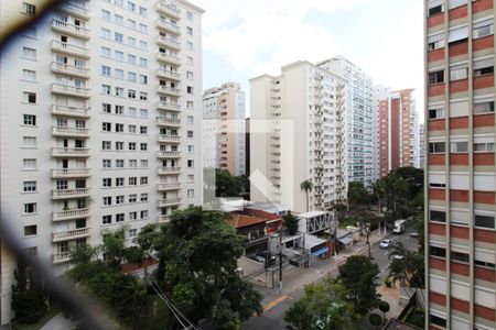 Varanda Sala de apartamento à venda com 4 quartos, 141m² em Itaim Bibi, São Paulo