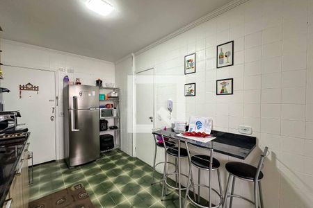 Apartamento para alugar com 100m², 2 quartos e 1 vaga Apartamento para alugar com 100m², 2 quartos e 1 vagaCozinha