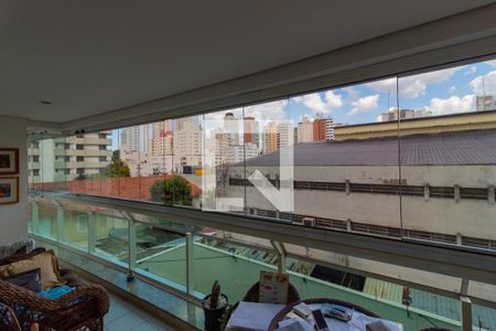 Apartamento à venda com 163m², 3 quartos e 3 vagasVaranda