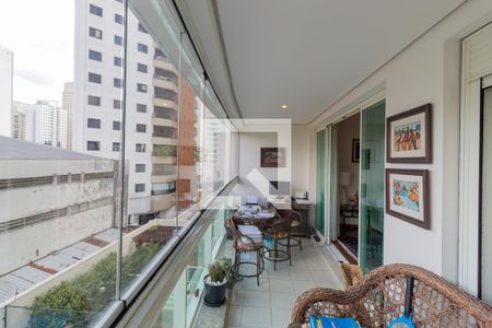 Apartamento à venda com 163m², 3 quartos e 3 vagasVaranda