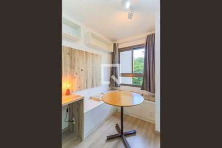 Studio à venda com 25m², 1 quarto e sem vaga Studio à venda com 25m², 1 quarto e sem vagaSala/Quarto