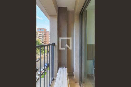 Studio à venda com 25m², 1 quarto e sem vaga Studio à venda com 25m², 1 quarto e sem vagaVaranda