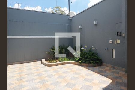 Casa à venda com 250m², 2 quartos e 2 vagas Casa à venda com 250m², 2 quartos e 2 vagasGaragem