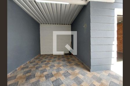 Casa à venda com 250m², 2 quartos e 2 vagas Casa à venda com 250m², 2 quartos e 2 vagasGaragem