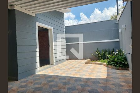 Casa à venda com 250m², 2 quartos e 2 vagas Casa à venda com 250m², 2 quartos e 2 vagasGaragem