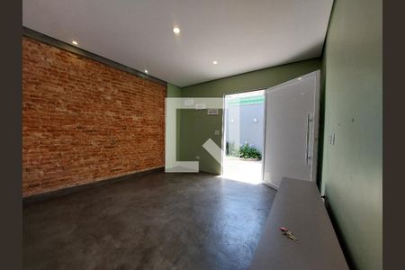 Sala de casa para alugar com 2 quartos, 250m² em Vila Gea, São Paulo