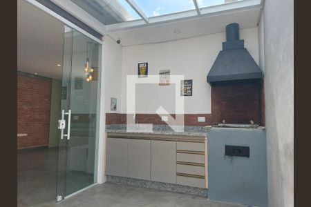 Casa à venda com 250m², 2 quartos e 2 vagas Casa à venda com 250m², 2 quartos e 2 vagasChurrasqueira