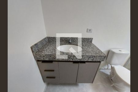 Casa à venda com 250m², 2 quartos e 2 vagas Casa à venda com 250m², 2 quartos e 2 vagasBanheiro 1