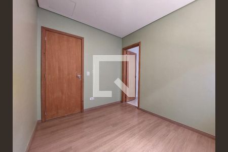 Quarto 1 de casa para alugar com 2 quartos, 250m² em Vila Gea, São Paulo