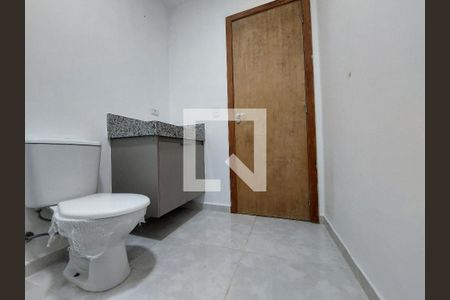 Casa à venda com 250m², 2 quartos e 2 vagas Casa à venda com 250m², 2 quartos e 2 vagasBanheiro 2