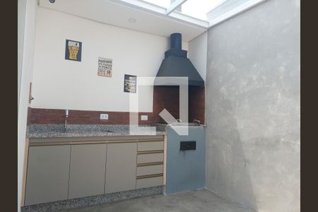 Casa à venda com 250m², 2 quartos e 2 vagas Casa à venda com 250m², 2 quartos e 2 vagasChurrasqueira