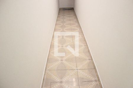 Corredor da lavanderia de casa para alugar com 2 quartos, 115m² em Jardim Cumbica, Guarulhos