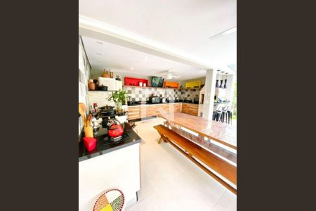Casa à venda com 3 quartos, 397m² em Alphaville, Santana de Parnaíba