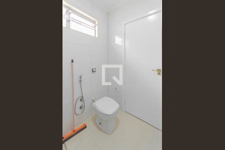 Casa à venda com 150m², 3 quartos e 2 vagasBanheiro da Suíte 1