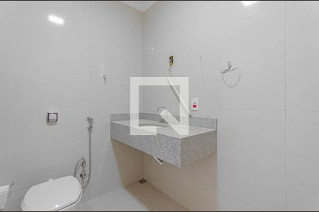 Casa à venda com 150m², 3 quartos e 2 vagasBanheiro