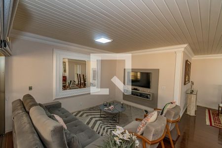 Sala de TV  de apartamento à venda com 5 quartos, 365m² em Cambuí, Campinas