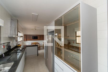 Apartamento à venda com 365m², 5 quartos e 3 vagasCozinha 