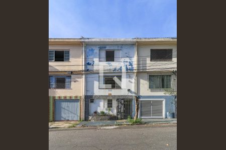 Casa para alugar com 120m², 2 quartos e sem vaga Casa para alugar com 120m², 2 quartos e sem vagaFachada