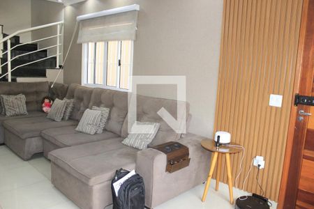 Sala de casa para alugar com 3 quartos, 132m² em Parque Renato Maia, Guarulhos