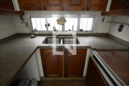 Casa à venda com 276m², 3 quartos e 2 vagasCozinha