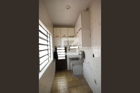 Casa à venda com 276m², 3 quartos e 2 vagasÁrea de serviço